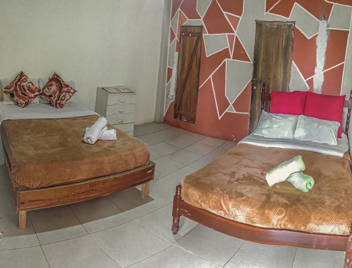 Montanita Chill Out House Hostel Room photo