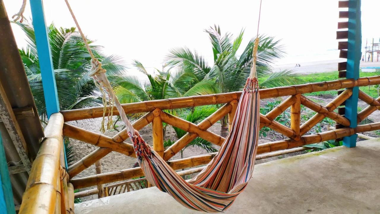 Montanita Chill Out House Hostel Exterior photo