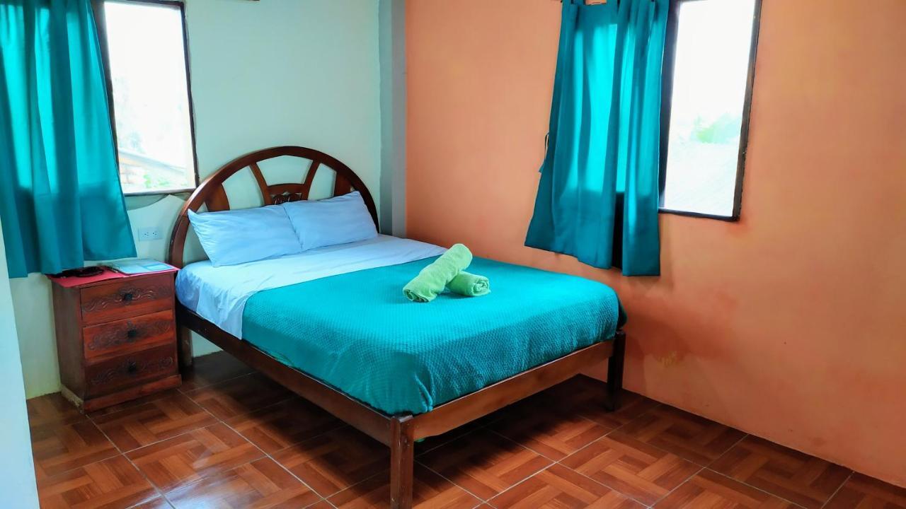 Montanita Chill Out House Hostel Exterior photo